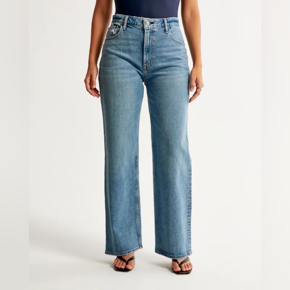 Abercrombie Curve Love High Rise 90s Jean 10R 30R